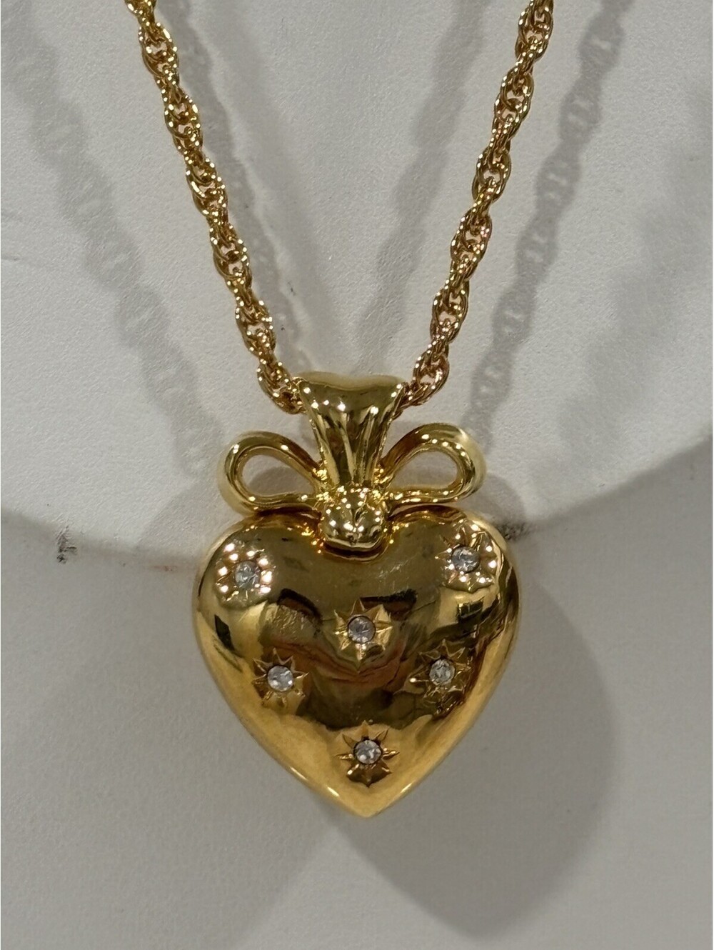 Joan Rivers Vintage Rhinestone Heart Pendant Necklace Gold Tone